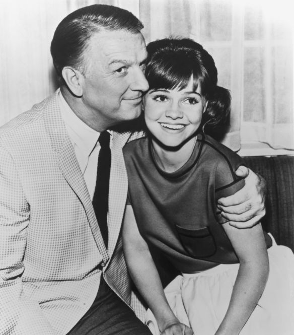 Gidget (1965) - | Synopsis, Characteristics, Moods, Themes and Related